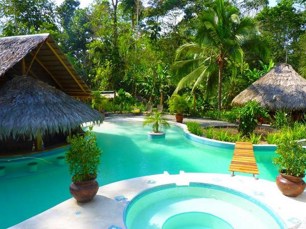 3 Bamboo Eco Lodge Cahuita Buitenkant foto