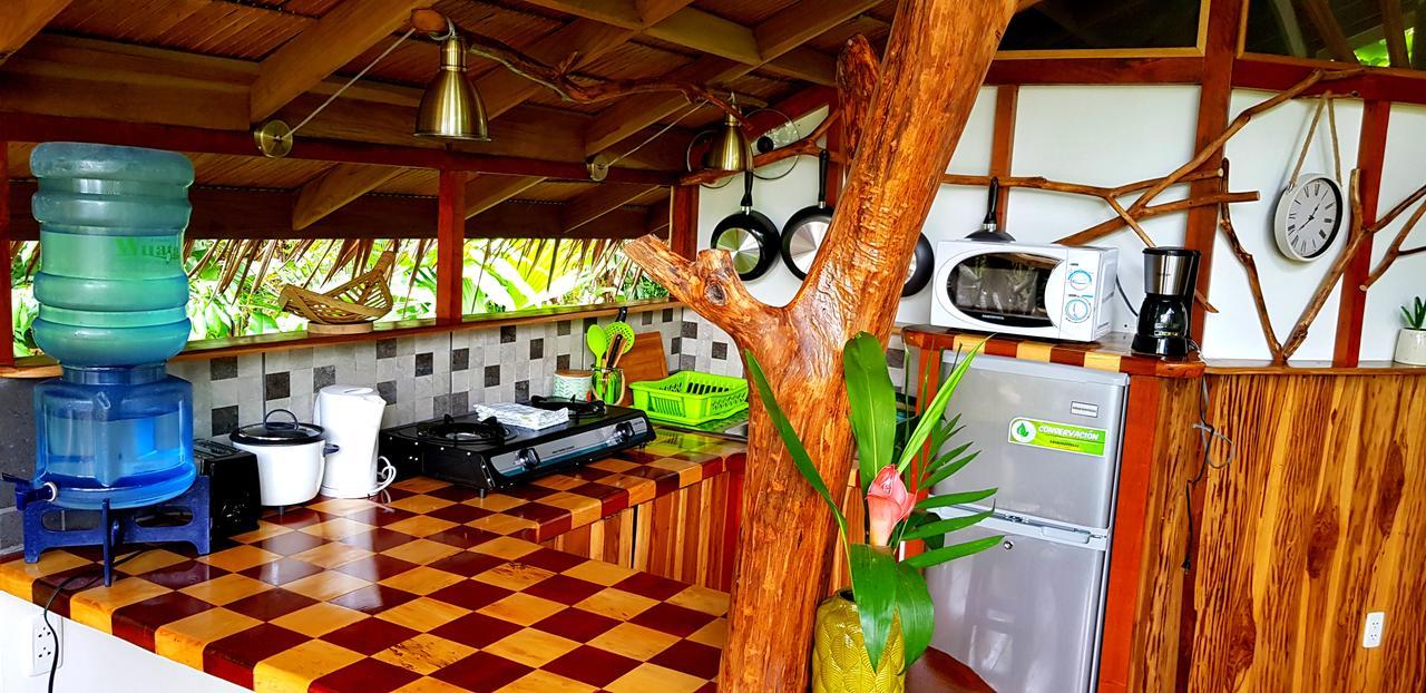 3 Bamboo Eco Lodge Cahuita Buitenkant foto