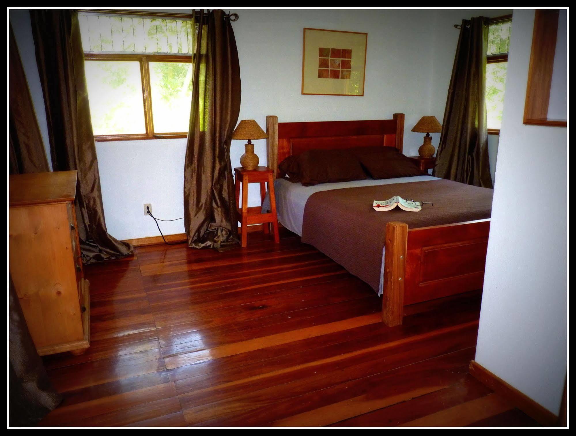 3 Bamboo Eco Lodge Cahuita Buitenkant foto