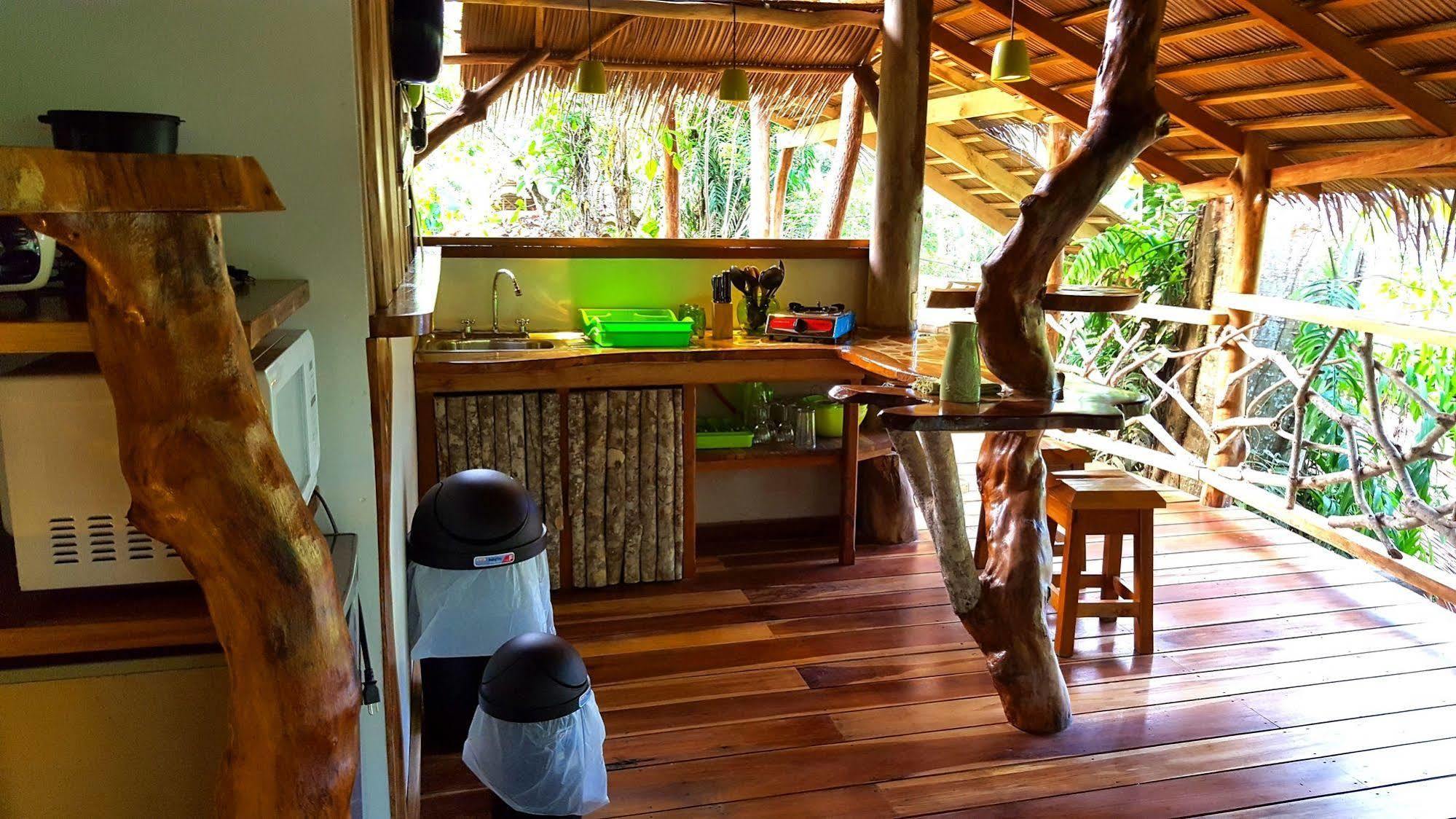 3 Bamboo Eco Lodge Cahuita Buitenkant foto